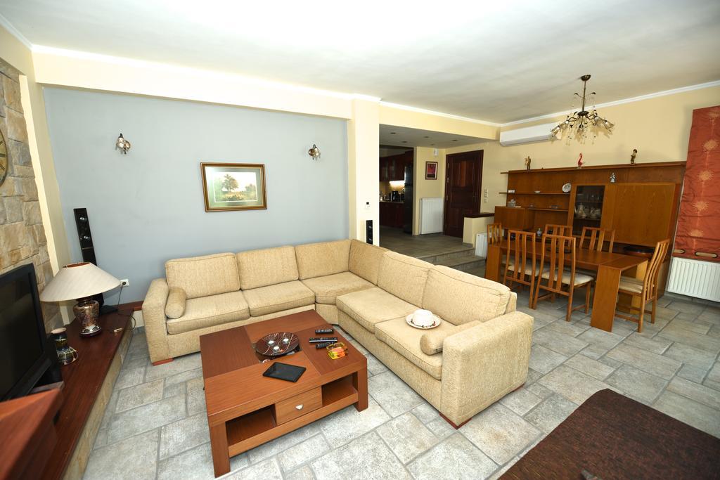 Antonia Beachfront Villa Lefkímmi Exterior foto